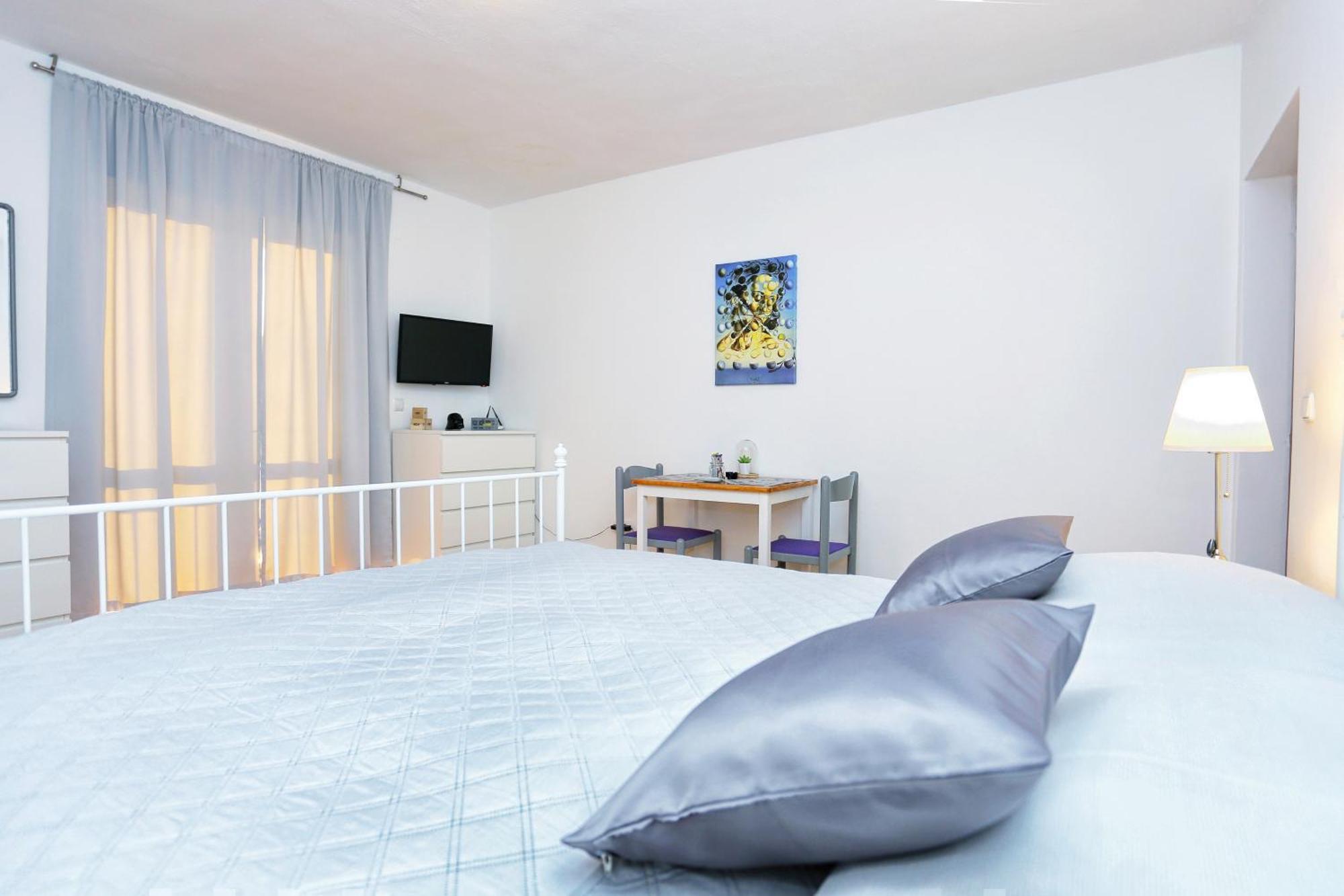 Apartments And Rooms With Parking Space Makarska - 18028 Oda fotoğraf